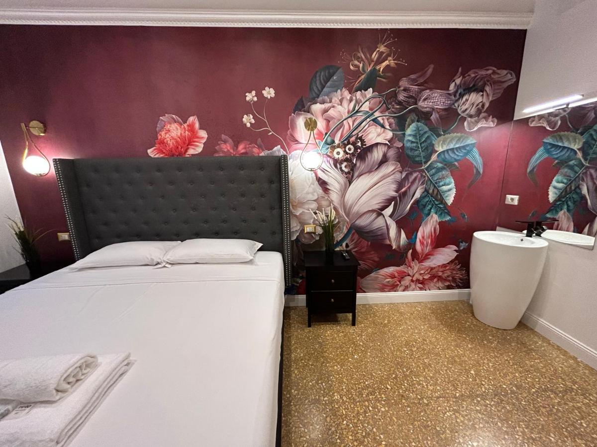 Raffaello'S Place Řím Exteriér fotografie